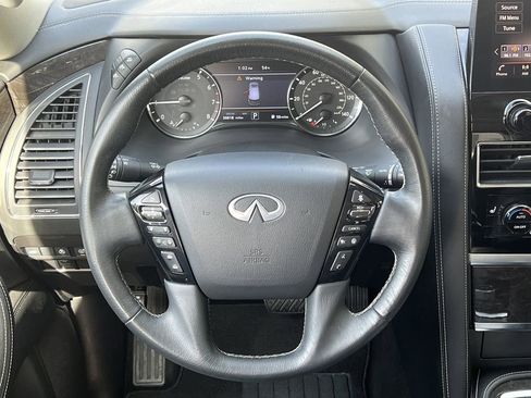 Used 2024 INFINITI QX80 Luxe image 2