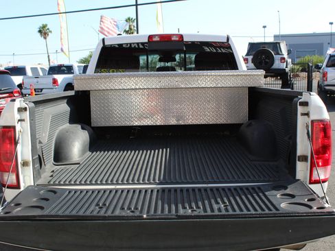 Used 2016 RAM 1500 Classic SLT AWD/4WD image 26
