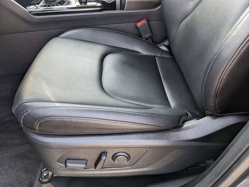 Certified 2025 Kia Sportage EX image 20