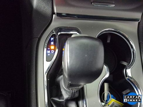 Used 2021 Jeep Grand Cherokee Limited w/ Sun & Sound Group image 18