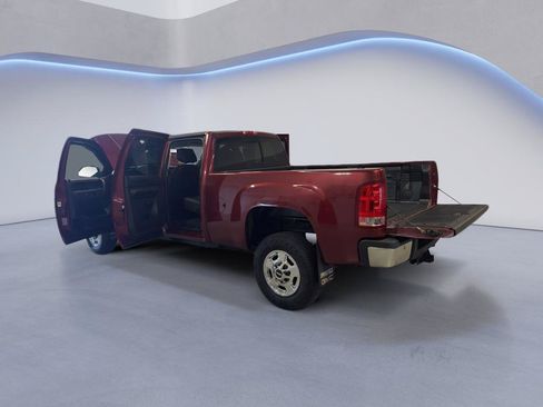 Used 2014 GMC Sierra 2500 SLE w/ SLE Preferred Package AWD/4WD image 12