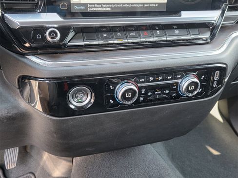 Used 2024 GMC Sierra 1500 SLT image 20