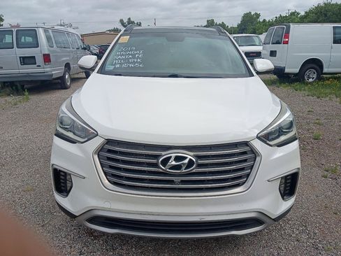 Used 2017 Hyundai Santa Fe FWD image 2