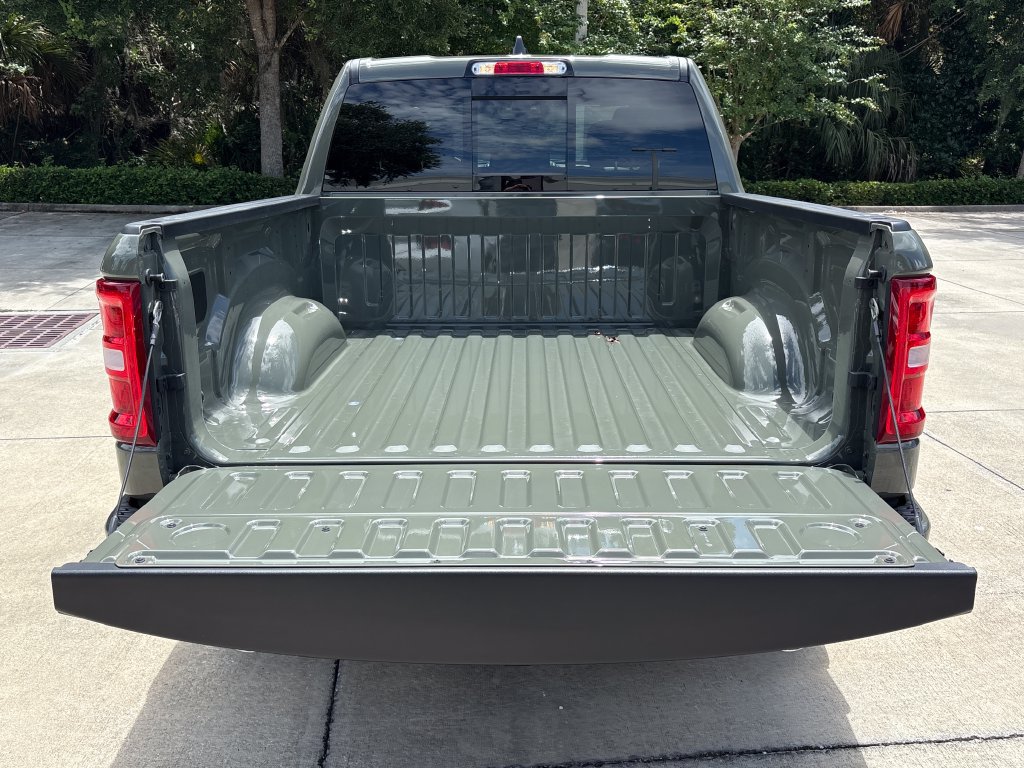 Used 2026 RAM 1500 Laramie w/ Sport Appearance Package AWD/4WD image 23