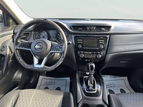 Used 2017 Nissan Rogue SV FWD image 21