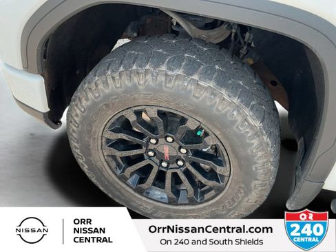 Used 2023 GMC Sierra 1500 AT4X AWD/4WD image 9