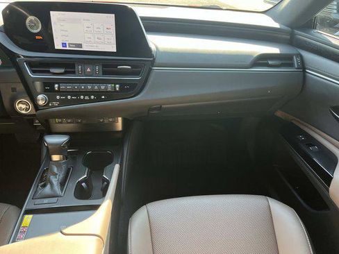 Certified 2025 Lexus ES 350 w/ Premium Package FWD image 13