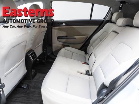 Used 2022 Kia Sportage LX image 21