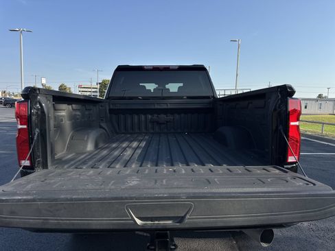 Used 2025 Chevrolet Silverado 2500 LT w/ Trail Boss Package AWD/4WD image 24