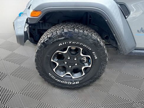 Used 2023 Jeep Wrangler Unlimited Rubicon 4xe w/ Cold Weather Group AWD/4WD image 35