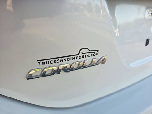 Used 2018 Toyota Corolla SE FWD image 5