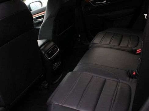 Used 2020 Honda CR-V Touring image 2