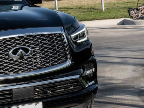 Used 2018 INFINITI QX80 2WD w/ Driver Assistance Package image 32