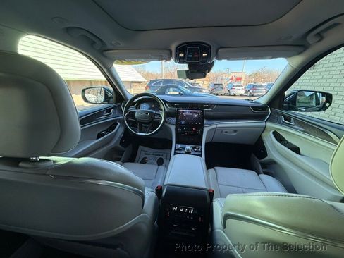 Used 2021 Jeep Grand Cherokee L Overland w/ Luxury Tech Group IV image 44