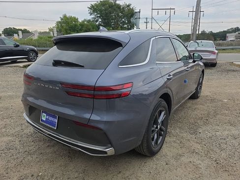 New 2027 Genesis GV70 2.5T Select AWD/4WD image 5