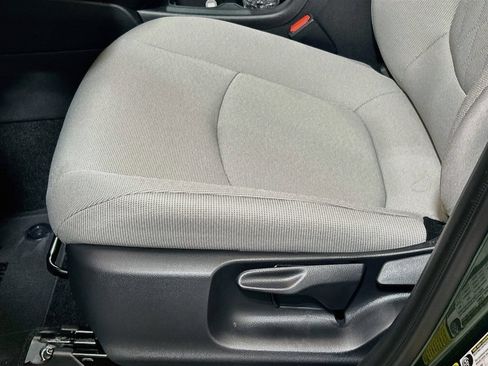 Used 2026 Toyota Corolla Cross LE w/ Moonroof Package FWD image 16