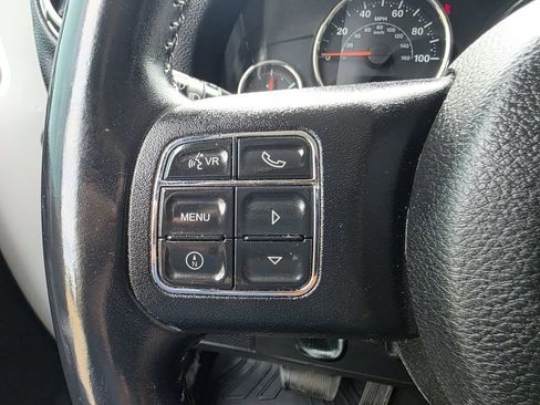 Used 2015 Jeep Wrangler Unlimited Sahara w/ Connectivity Group AWD/4WD image 28