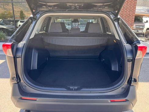 Used 2021 Toyota RAV4 XLE image 28