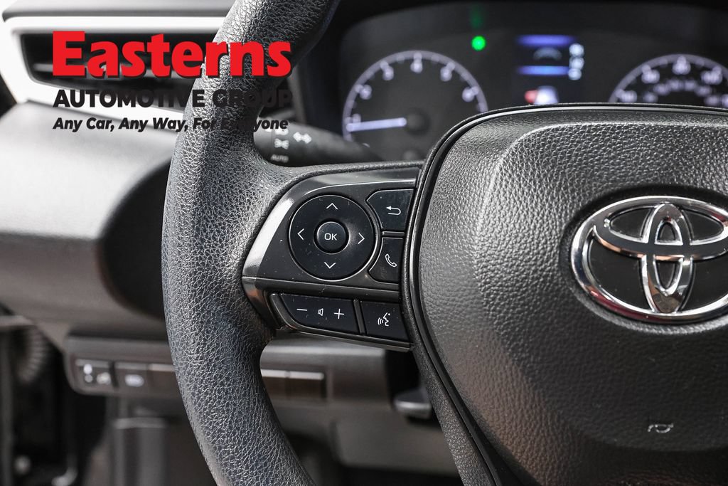 Used 2025 Toyota Corolla LE FWD image 15