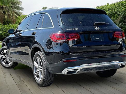 Used 2022 Mercedes-Benz GLC 300 4MATIC w/ Premium Package Lite image 10