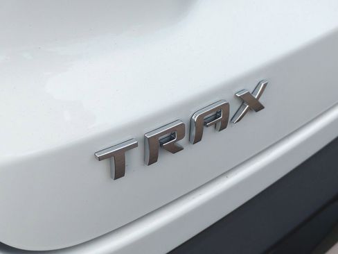 New 2026 Chevrolet Trax ACTIV w/ Sunroof Package FWD image 30