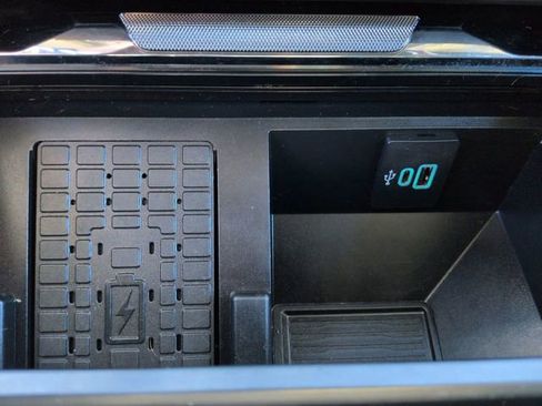 Certified 2024 Ford F350 Lariat w/ Lariat Ultimate Package image 26