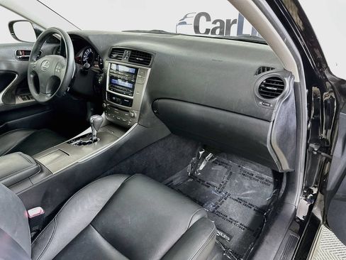 Used 2010 Lexus IS 250 w/ Preferred Accessory Package RWD image 33