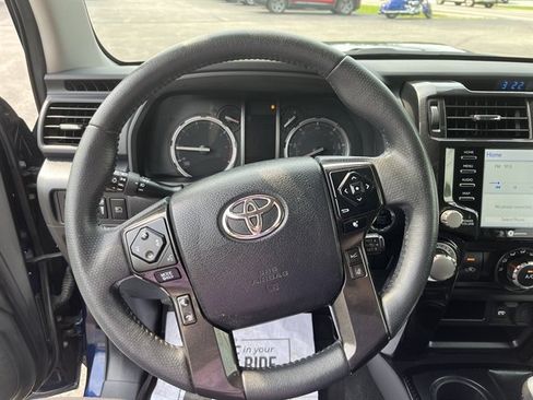 Used 2021 Toyota 4Runner TRD Off-Road Premium w/ Moonroof Package AWD/4WD image 21