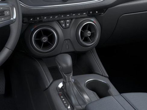 New 2025 Chevrolet Blazer LT w/ LPO, Black Grille Bar Package image 47