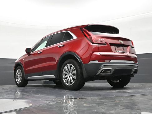 Used 2019 Cadillac XT4 Premium Luxury w/ Enhanced Visibility Package FWD image 22