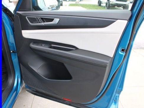 Used 2024 Volkswagen Atlas Cross Sport SEL Premium R-Line image 22