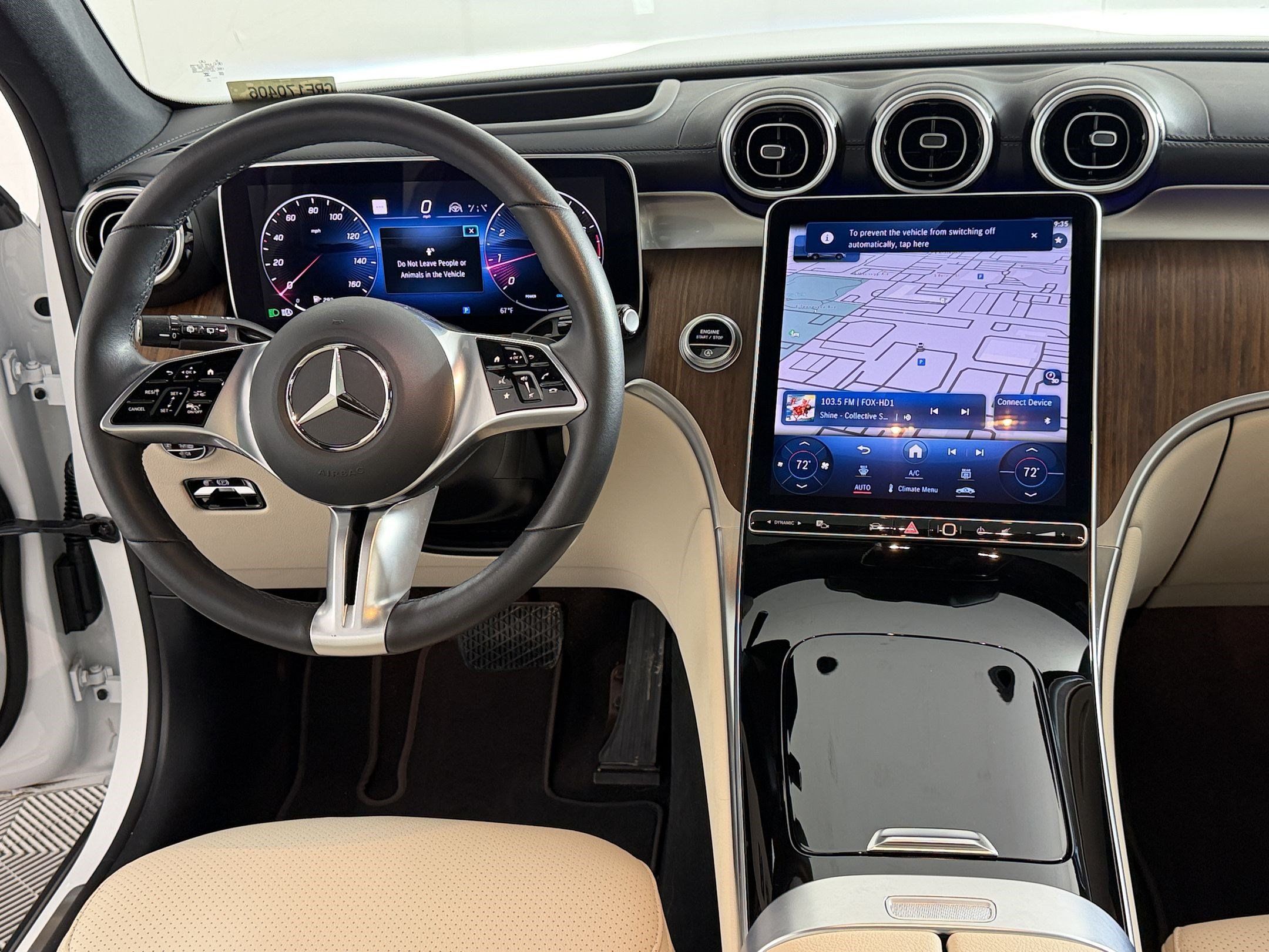 Used 2024 Mercedes-Benz GLC 300 4MATIC image 29