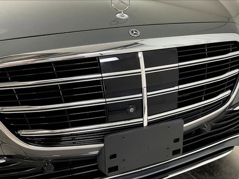 Certified 2023 Mercedes-Benz S 500 4MATIC image 33
