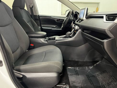 Used 2023 Toyota RAV4 LE image 25