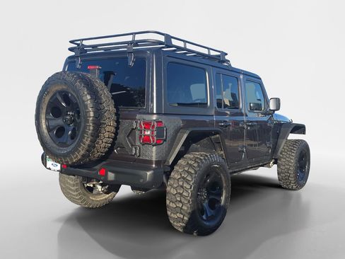 Used 2024 Jeep Wrangler Willys image 6