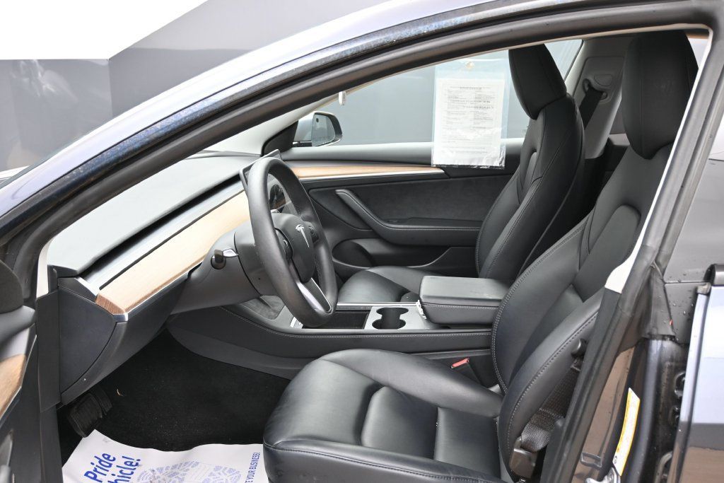 Used 2023 Tesla Model 3 Standard Range RWD image 16