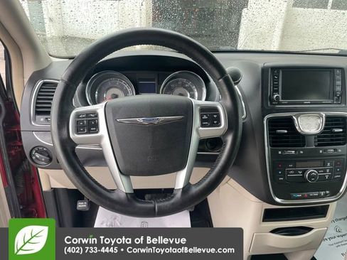 Used 2012 Chrysler Town & Country Touring w/ Entertainment Group #1 FWD image 12