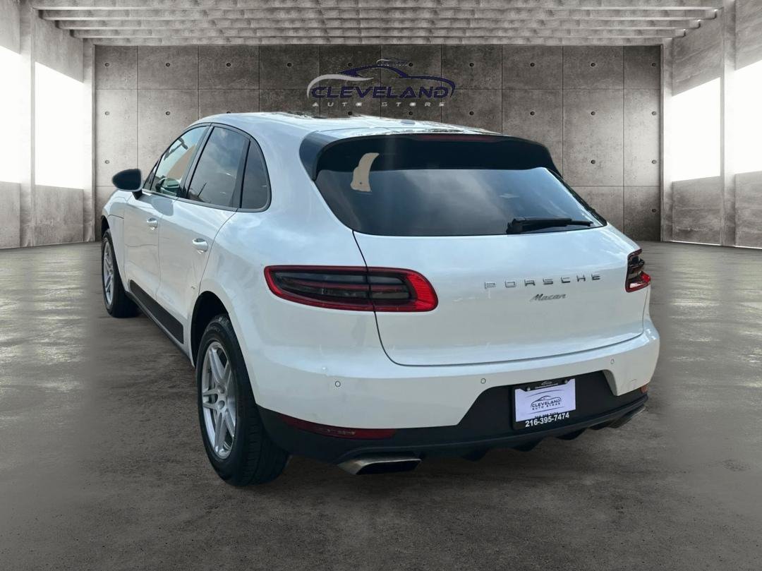 Used 2017 Porsche Macan AWD/4WD image 5