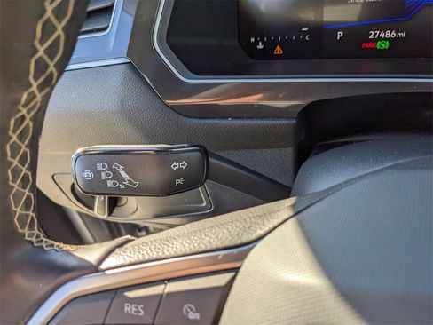 Certified 2023 Volkswagen Tiguan SE w/ Panoramic Sunroof Package image 29