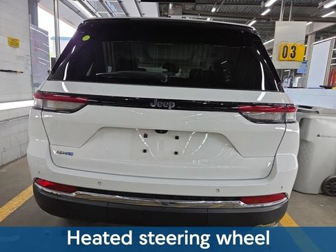 Used 2023 Jeep Grand Cherokee 4WD 4xe image 12