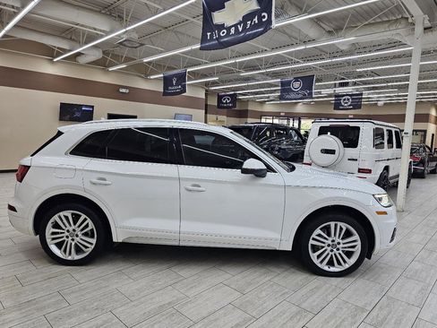 Used 2018 Audi Q5 2.0T Premium Plus w/ Premium Plus Package AWD/4WD image 5