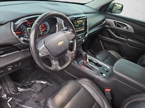 Used 2019 Chevrolet Traverse LT w/ LPO, Black Accent Package image 10