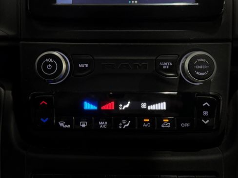 Used 2025 RAM ProMaster 2500 w/ Convenience Group FWD image 21