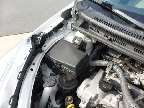 Used 2013 Toyota Prius C One FWD image 30