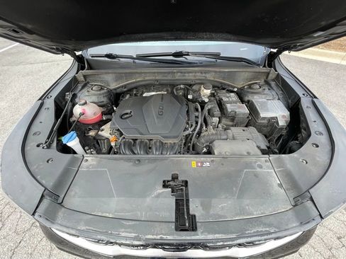 Used 2025 Kia Sorento S image 33