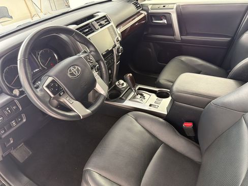 Used 2023 Toyota 4Runner Limited AWD/4WD image 4