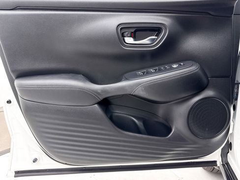 Used 2023 Honda HR-V EX-L image 29