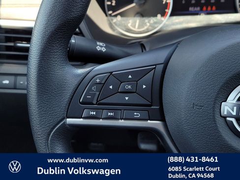 Used 2024 Nissan Altima 2.5 SV image 19