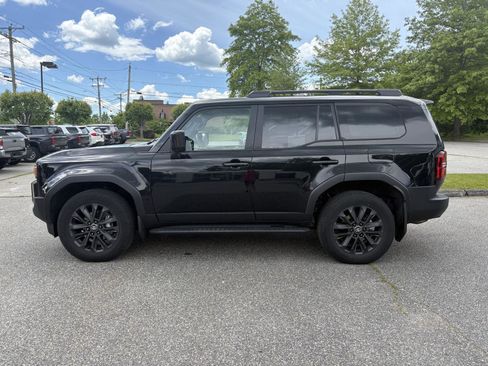 Used 2025 Toyota Land Cruiser AWD/4WD image 4