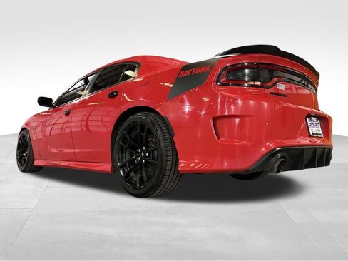 Used 2018 Dodge Charger R/T image 12